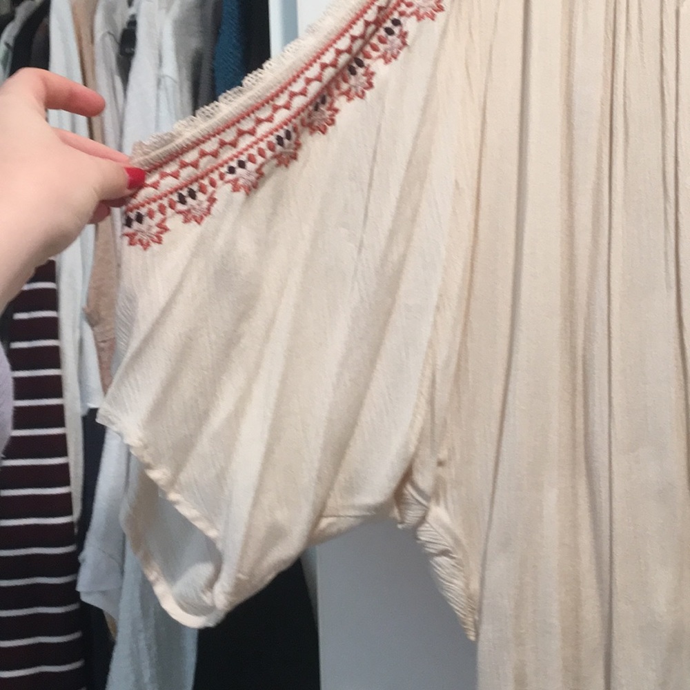 Boho top. Size small - Picture 2 of 4